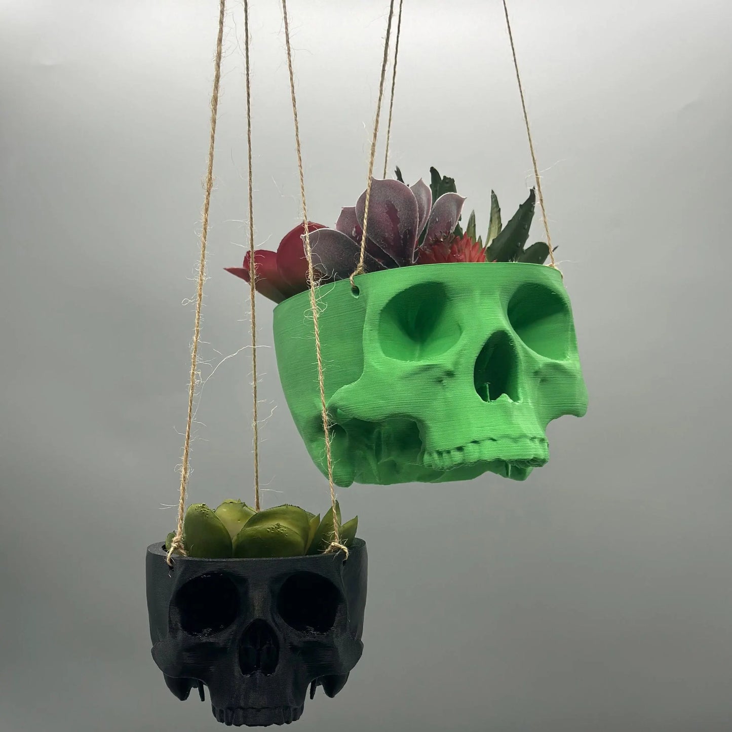 Skull Hanging Planter Pot, hanging kit included - Succulent Planter - 3D Printed - skull planter pot - halloween decor - Plant Horror Gothic
