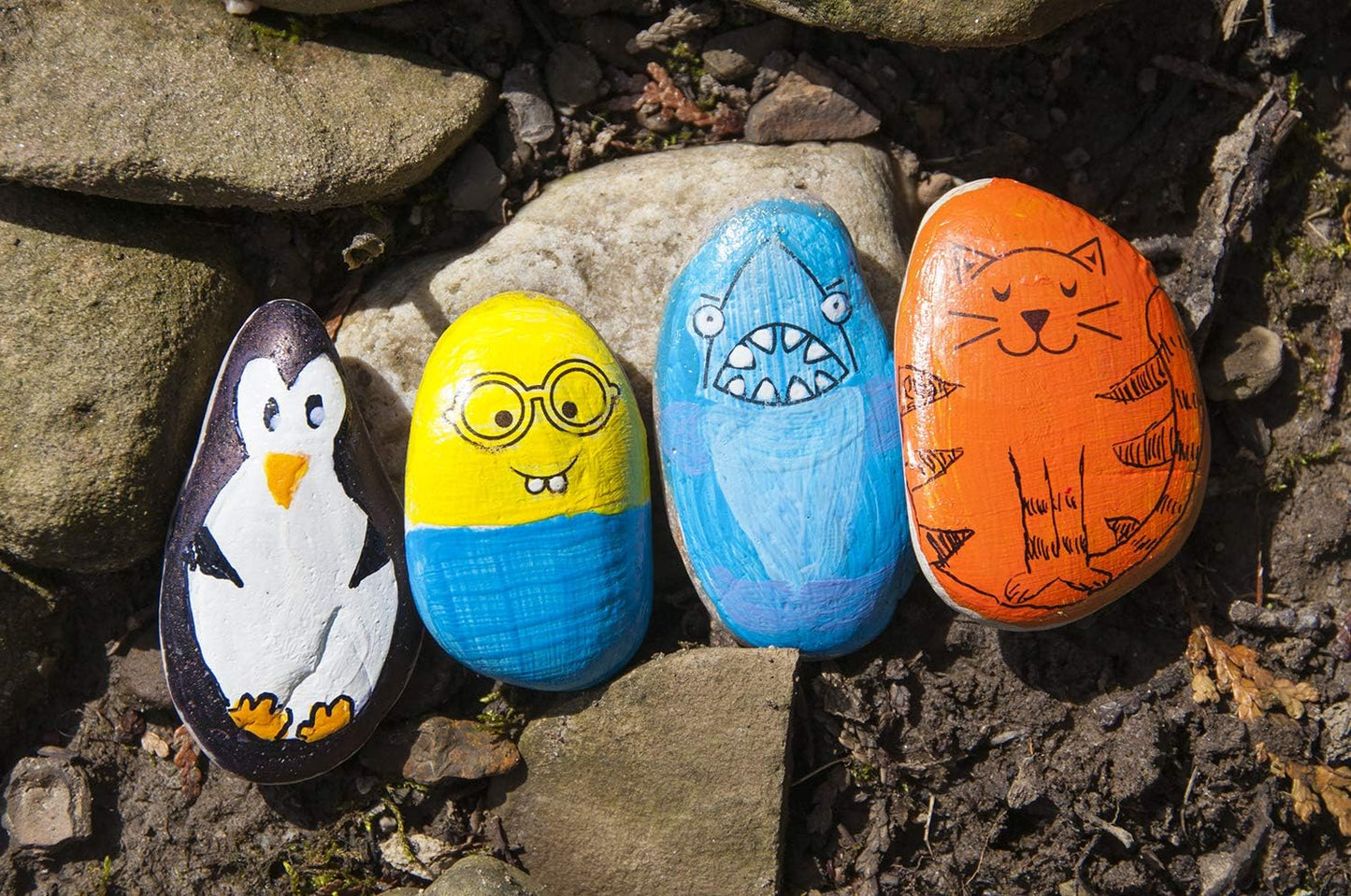 Hide and Seek Rock Painting Kit - Arts and Crafts for Kids Ages 6-8+, Gifts for Kids, Craft Kit with 10 Rocks and Waterproof Paint, Small