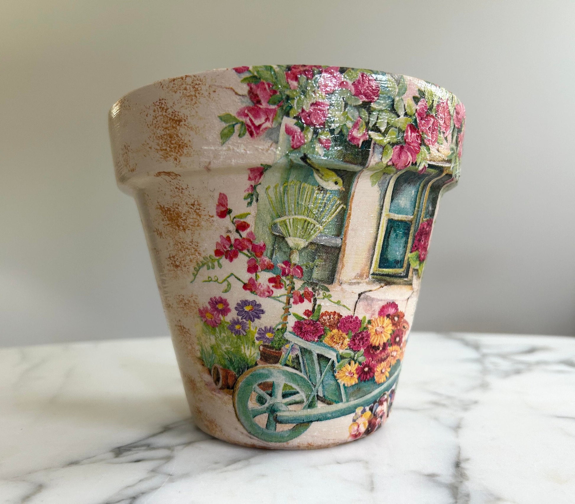 Decoupage Flower Pot: Tuscan Village Scene, Indoor Planter, Italy gifts, Flowerpots