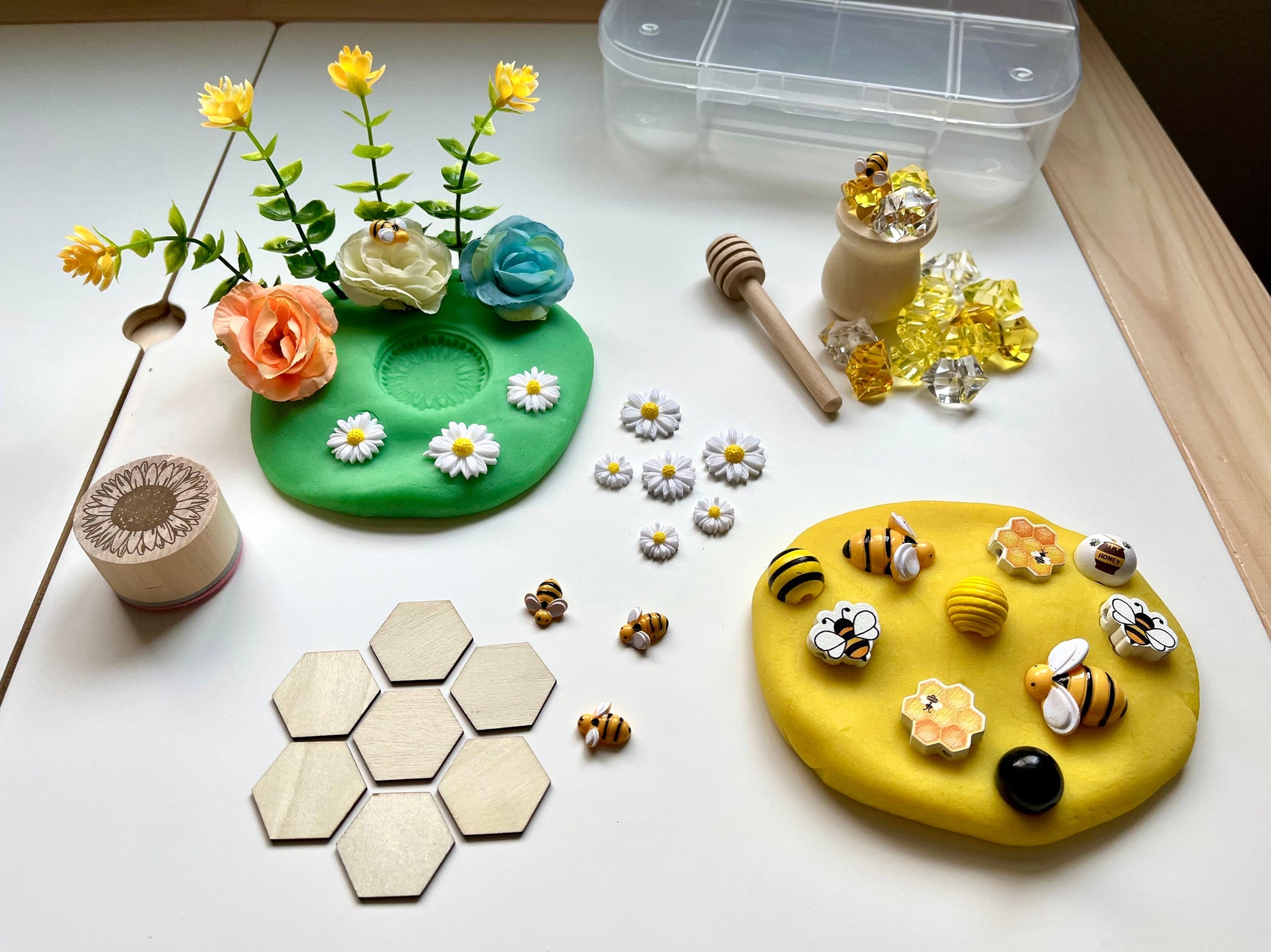 Honey Bee Sensory Kit | Play Dough Sensory Bin | Pollinator | Toddler Gift | Busy Box | Sensory Dough Activity Kit | Bees | Bee Kit