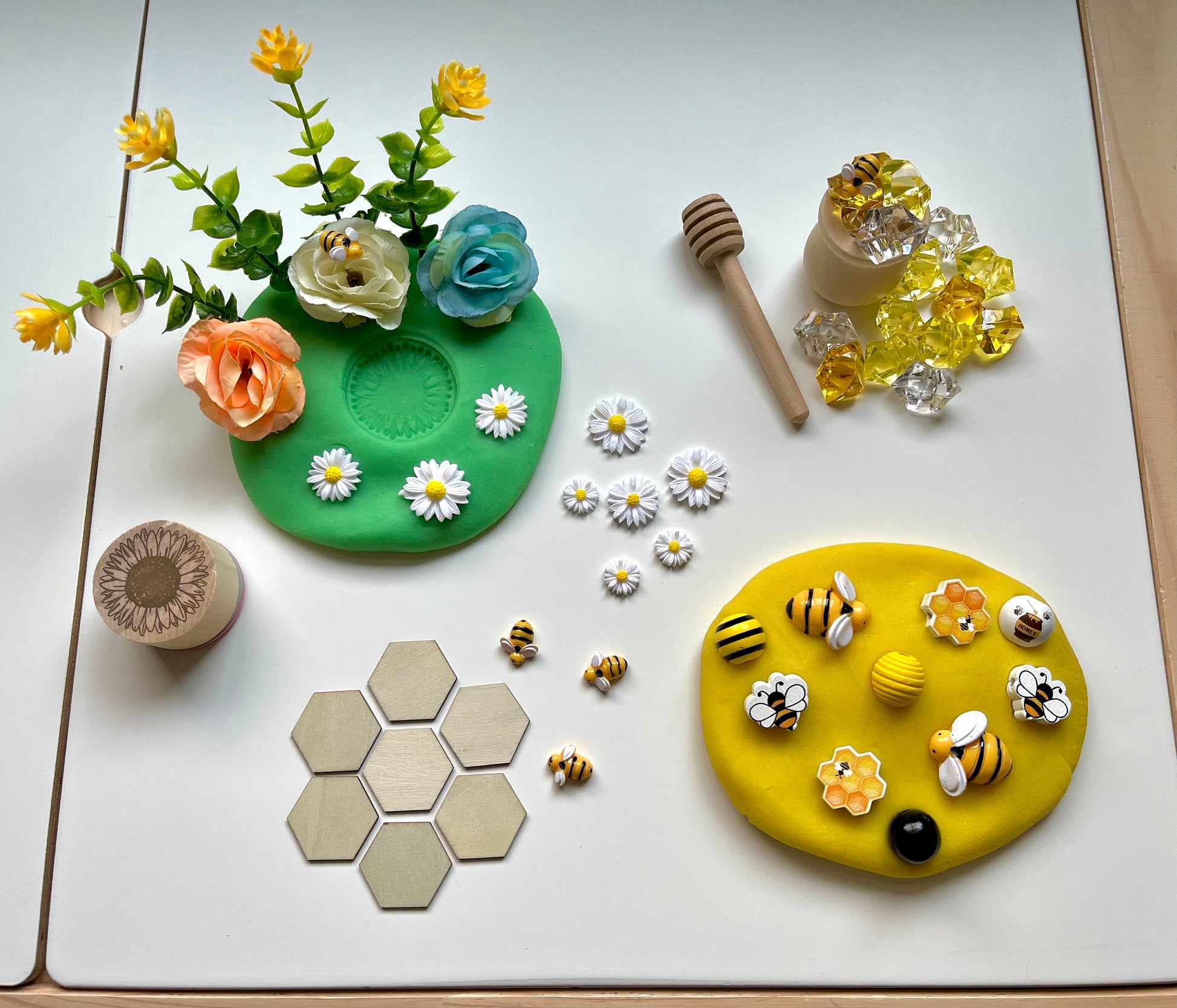 Honey Bee Sensory Kit | Play Dough Sensory Bin | Pollinator | Toddler Gift | Busy Box | Sensory Dough Activity Kit | Bees | Bee Kit