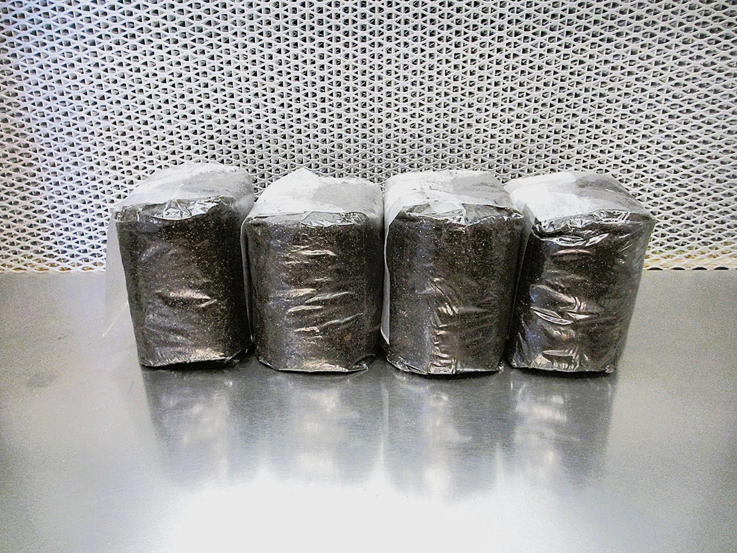 Mushroom Bulk Substrate - 16 LBS Big Box - Dung Lovers - Pasteurized Manure, Worm Castings, Coco Coir, Vermiculite - Fast Colonizing!