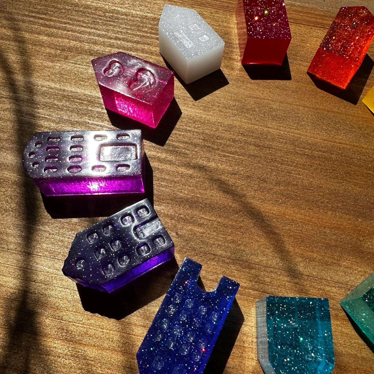 Rainbow Glitter Resin Houses: Montessori Sensory Bin Toys, Loose Parts
