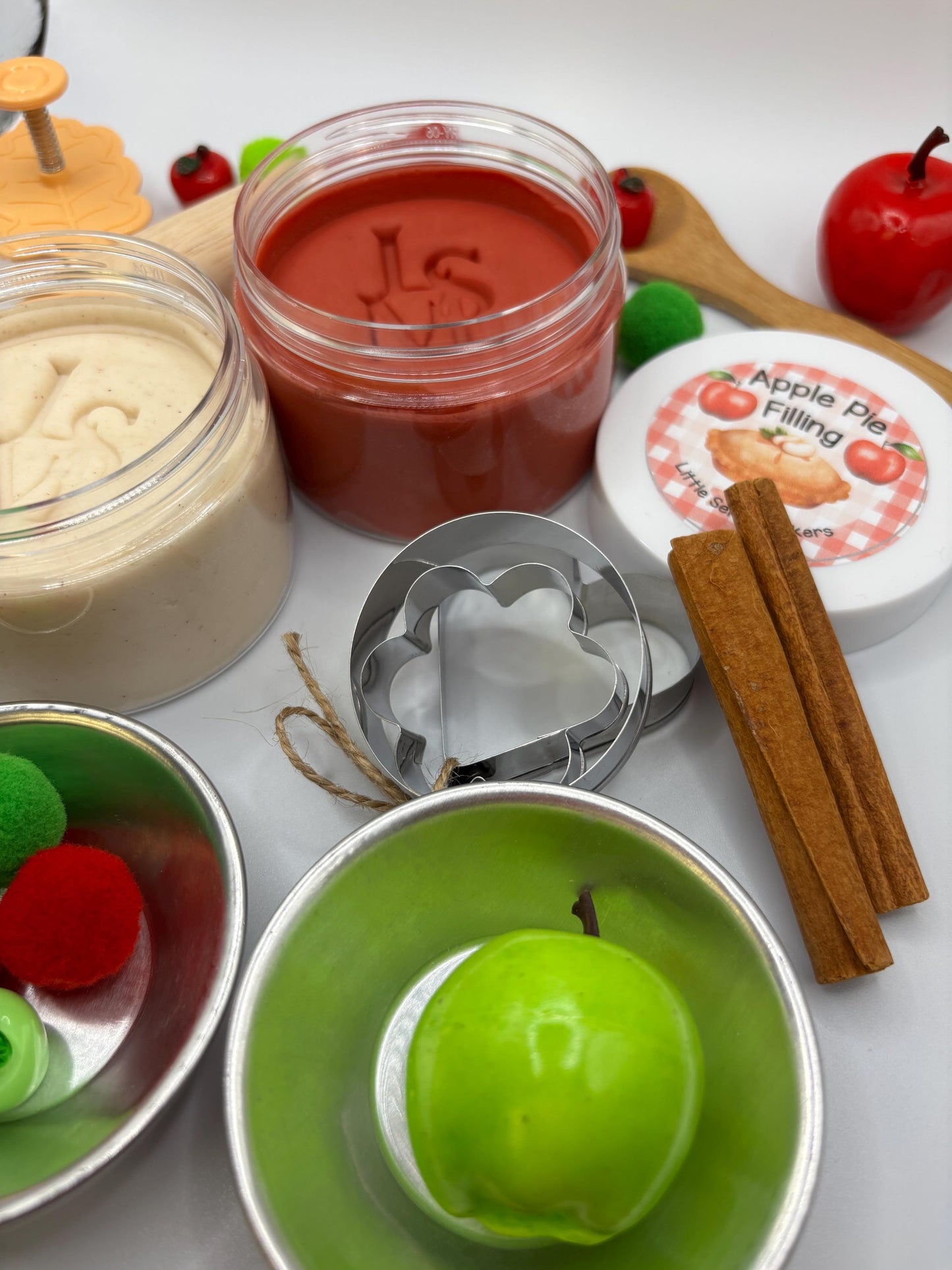 Apple Pie Sensory Kit for Kids – Cinnamon Play Dough Fall Activity with Rolling Pin & Cutters