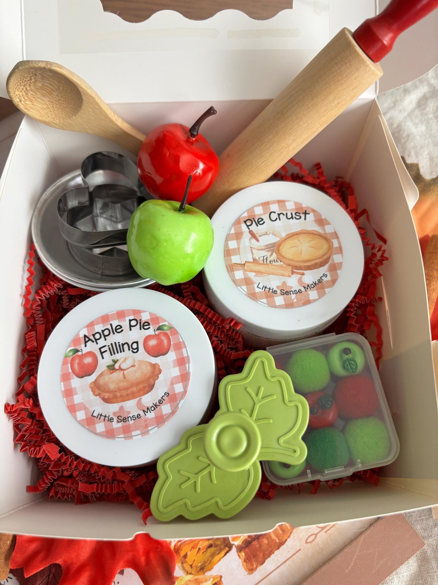 Apple Pie Sensory Kit for Kids – Cinnamon Play Dough Fall Activity with Rolling Pin & Cutters