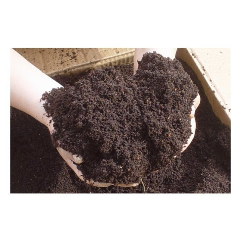 3 tray worm bin. Mess free, easy to use, recycle food waist. Indoor/outdoor