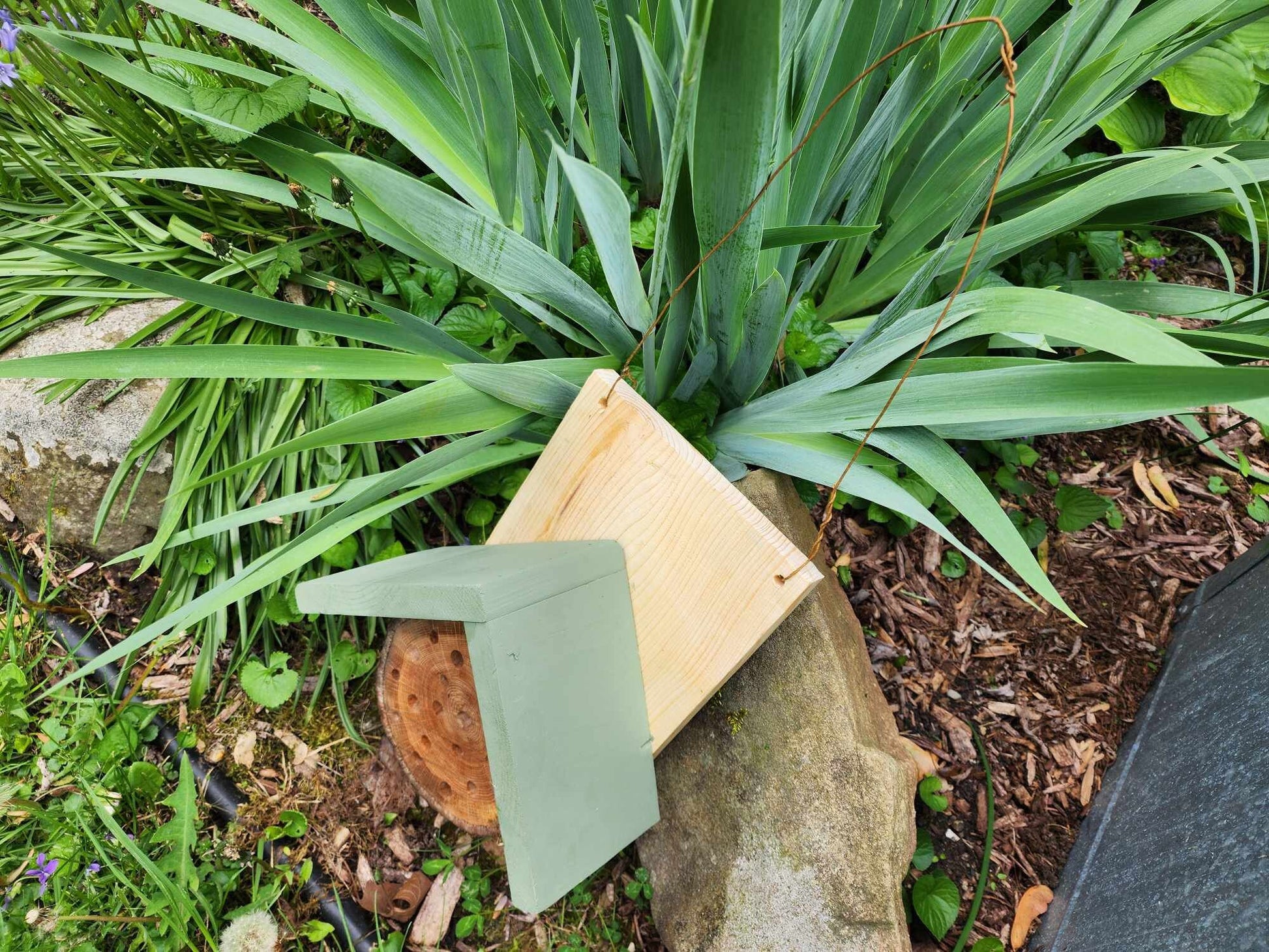 Hanging Bee & Insect House, Pollinator Hotel, Nesting Box, Garden Gift, Rustic Bee House