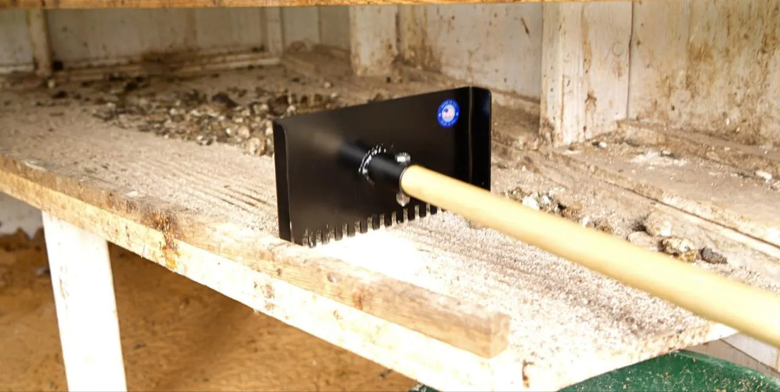 Chicken Coop Droppings Board Scraper Tool
