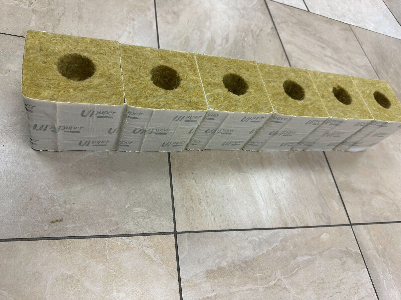 Premium Hydroponic Rockwool Grow Cubes Rapid Plant Growth Root Development Large