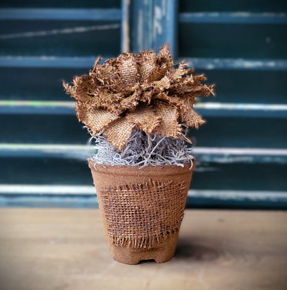 Primitive Flowers Peat Pot Cupboard Tuck