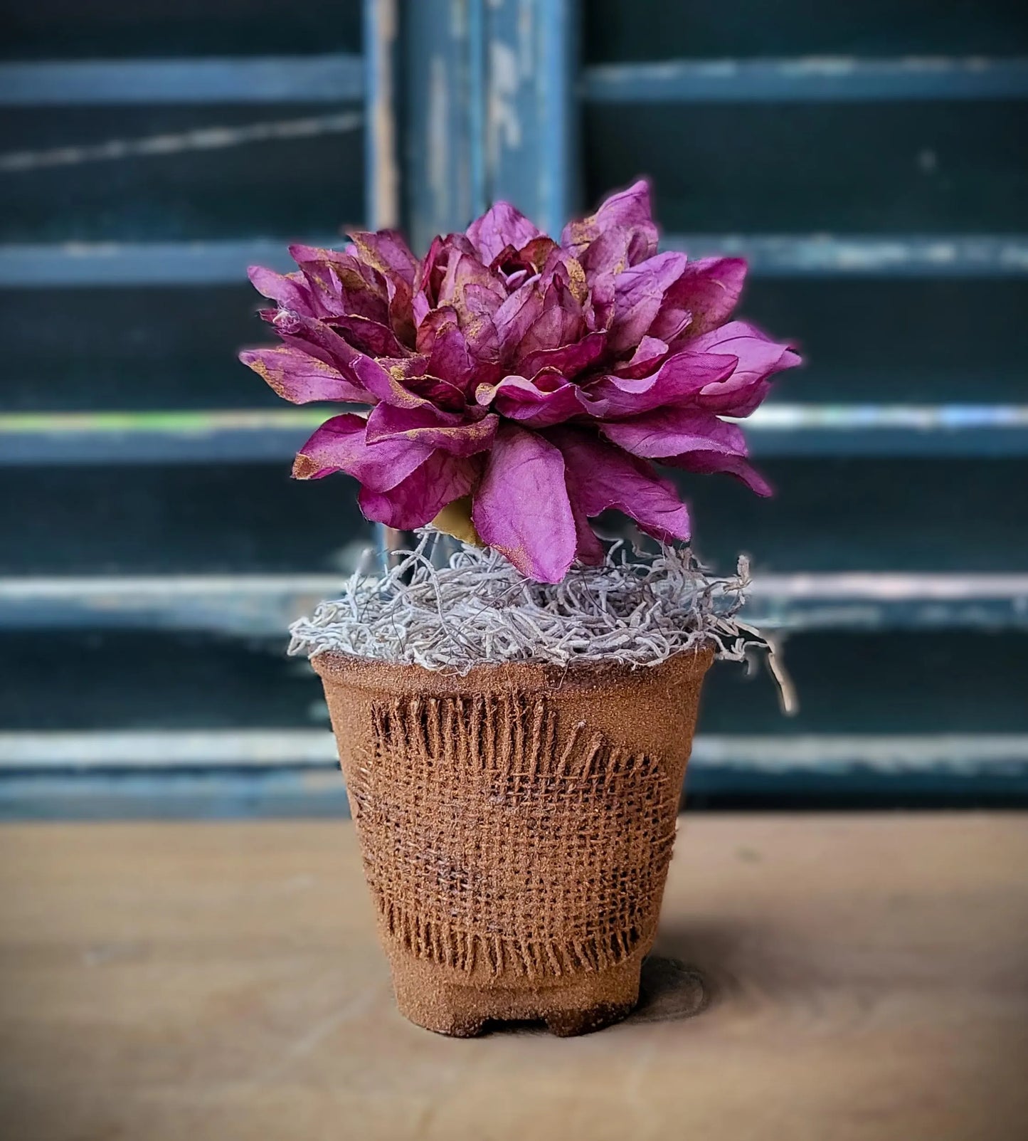 Primitive Flowers Peat Pot Cupboard Tuck