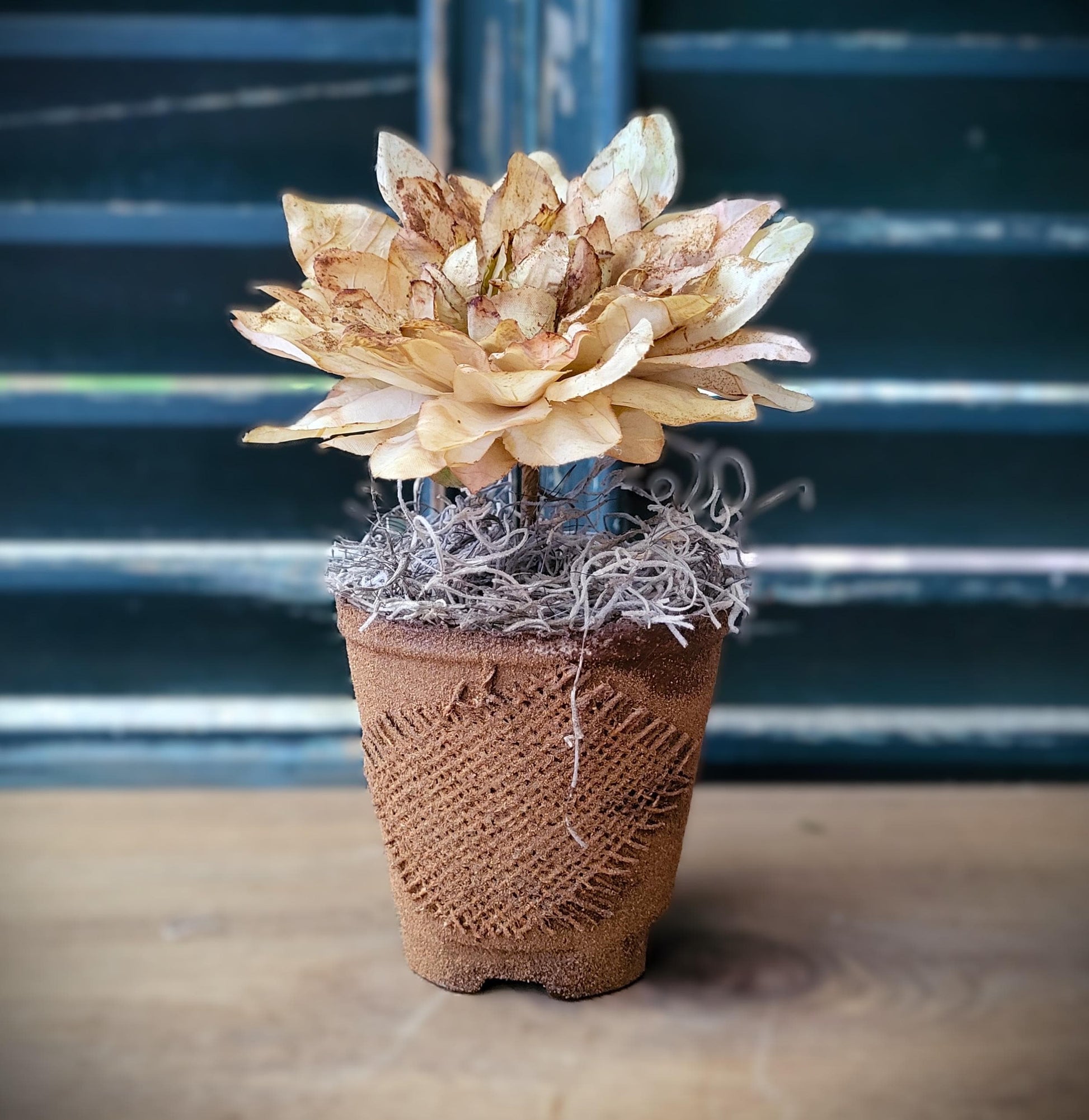 Primitive Flowers Peat Pot Cupboard Tuck