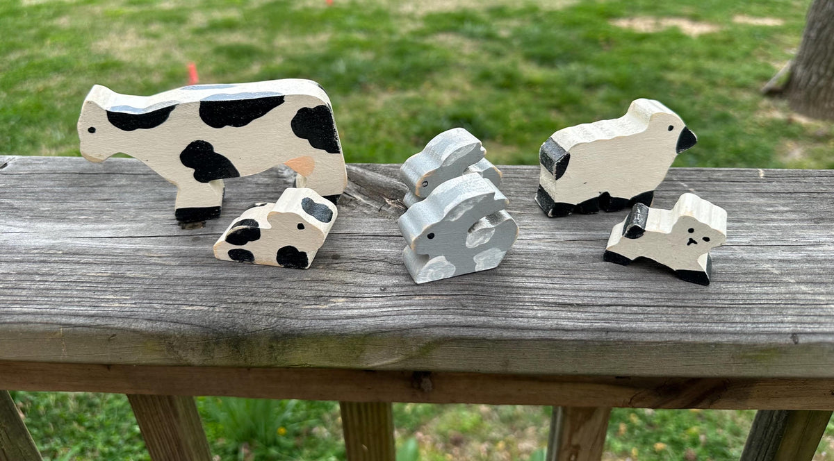 Handmade wooden farm and barn play set with animals and farmers – photo 5