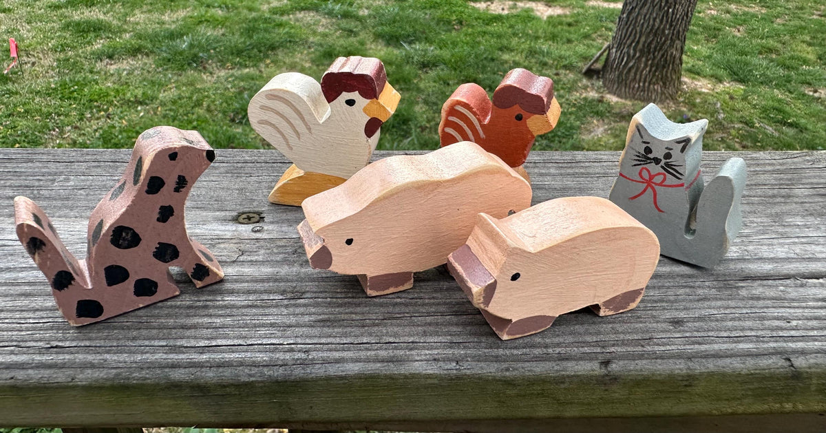 Handmade wooden farm and barn play set with animals and farmers – photo 3